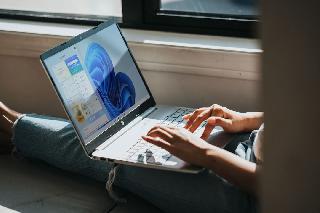 MySQL 中怎么修改字段名,不更改屬性?