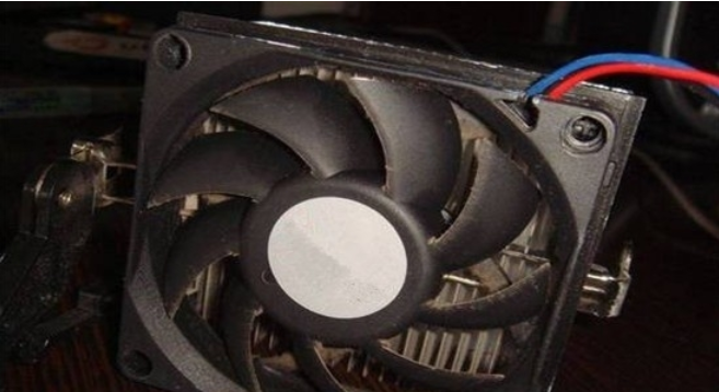 Win10專業(yè)版用戶電腦開機沒幾分鐘自動重啟怎么辦?