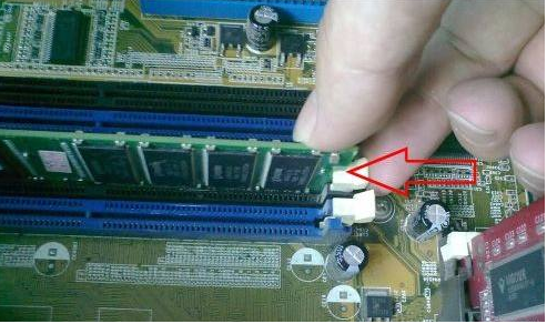 Win10專業版系統電腦黑屏怎么辦？