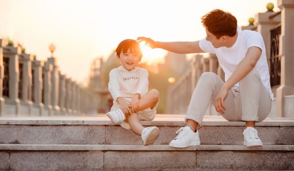 帶孩子玩的朋友圈句子 帶孩子玩朋友圈怎么發(fā)